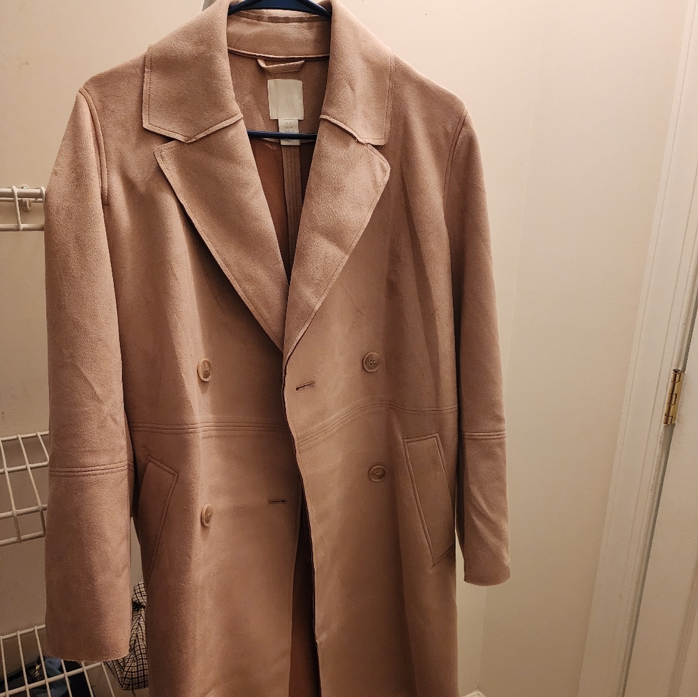 HM beige camel color light coat size XS oversized